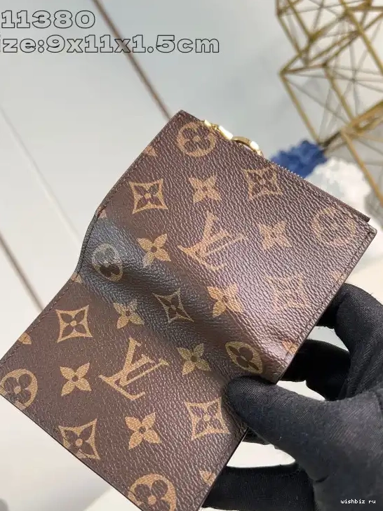 WIS LOUIS 9*11.5*1.5CM Wallet Lisa - VUITTON 0502